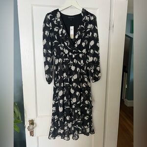 Banana Republic long sleeve flower dress